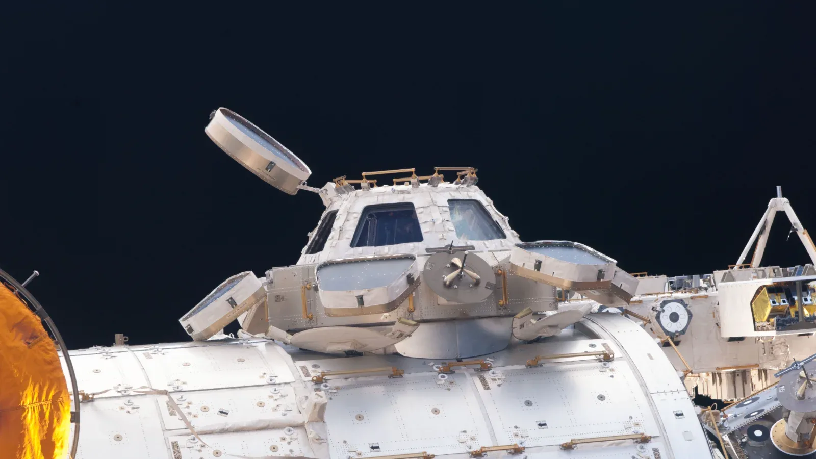 Astronaut crew